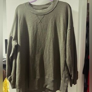Green Aerie Oversized Sweatshirt
Size Medium